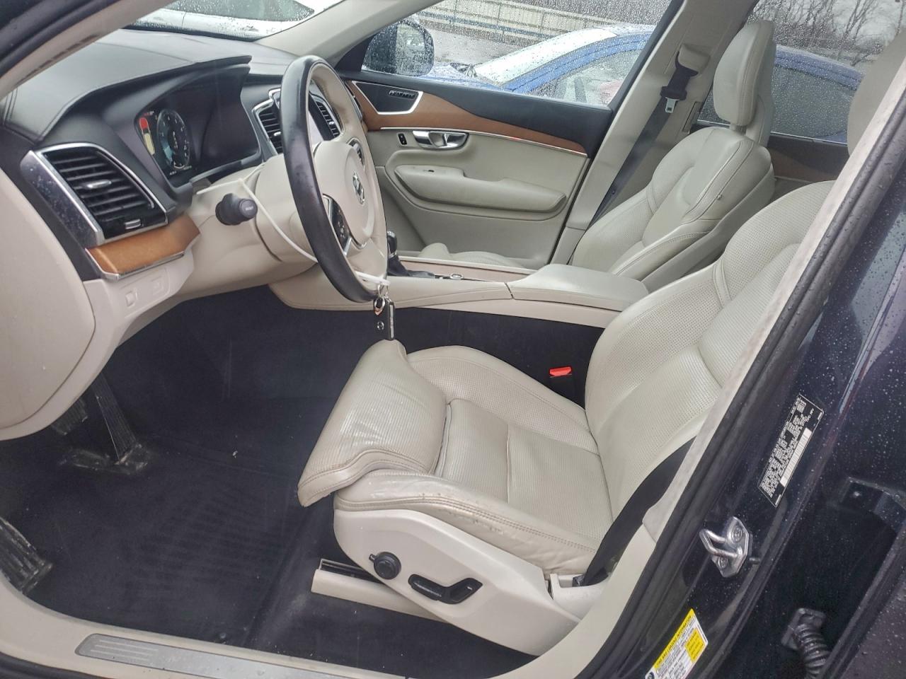 2016 Volvo Xc90 T6 VIN: YV4A22PL9G1091166 Lot: 95941495