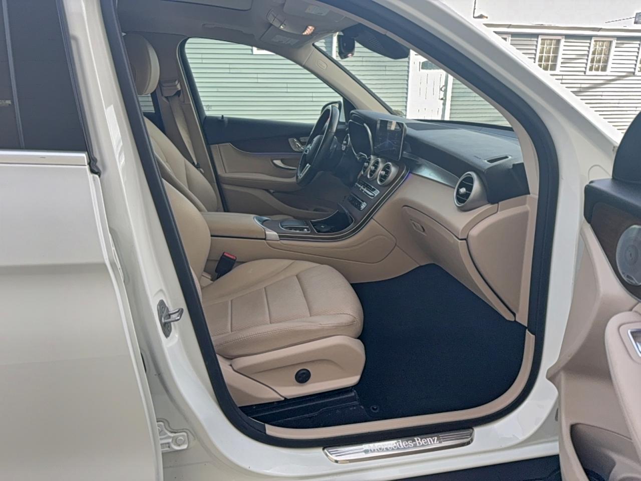 Фото: W1N0G8EB8MF891901