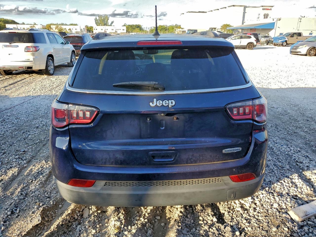 2018 Jeep Compass Latitude VIN: 3C4NJCBB1JT227463 Lot: 98142685