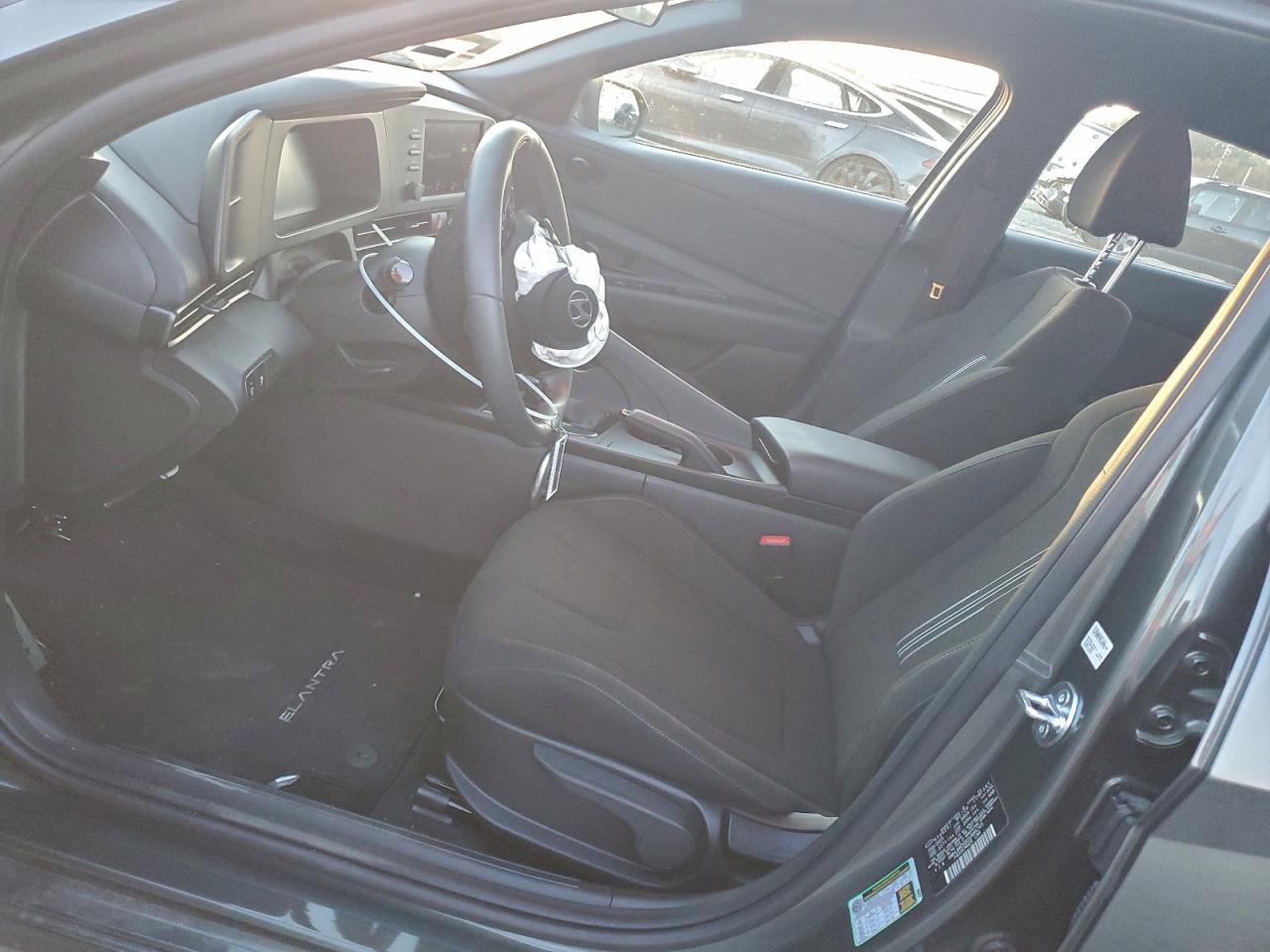 2025 Hyundai Elantra Sel Sport VIN: KMHLM4DG4SU984745 Lot: 95670745