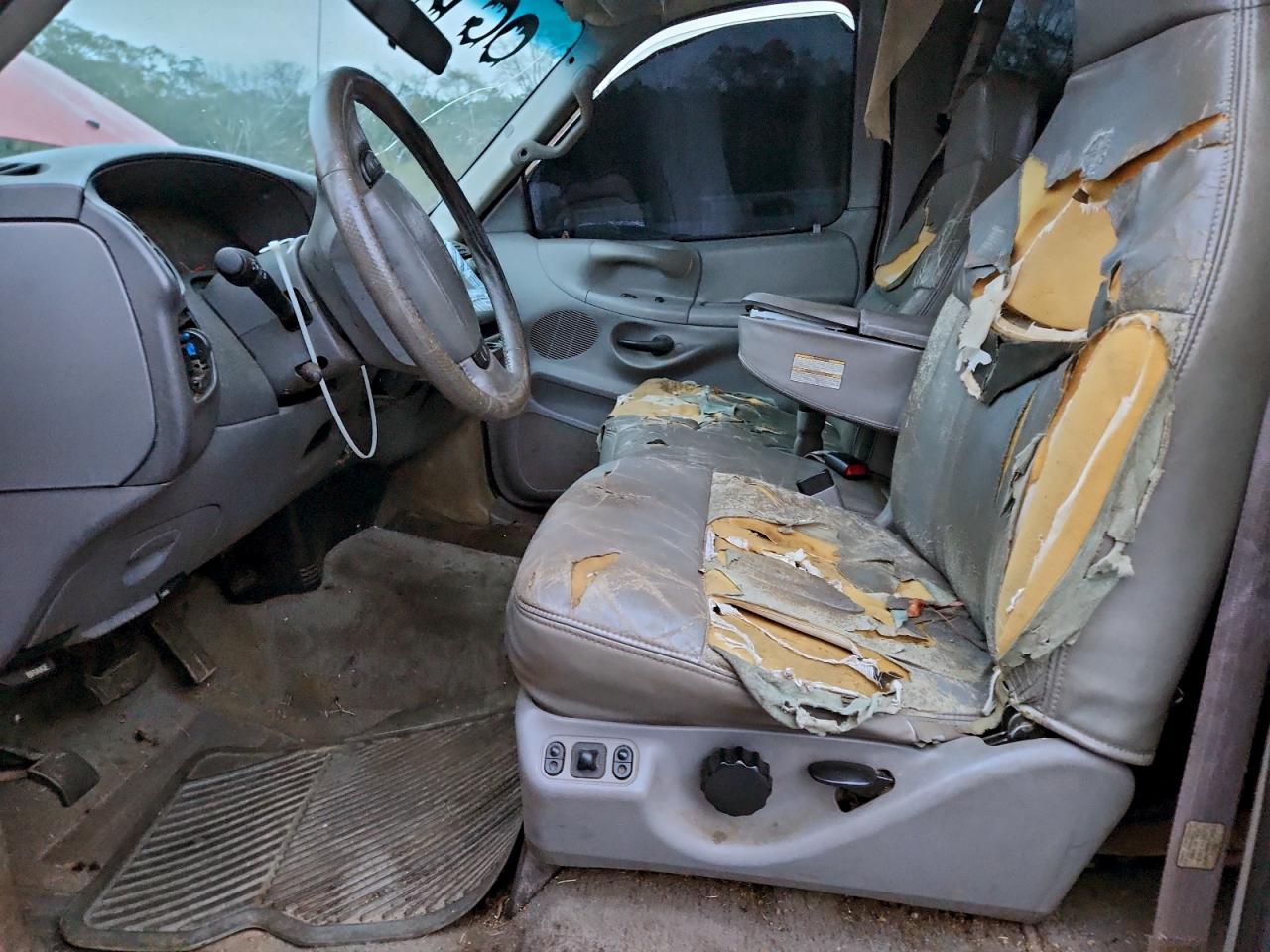 1998 Ford F150 VIN: 1FTZX1763WNB05694 Lot: 94462385