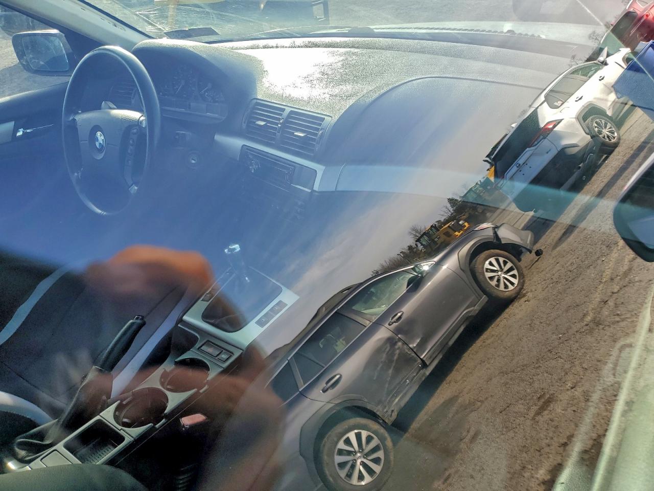 2002 BMW 325 I VIN: WBAET374X2NH01500 Lot: 95096875