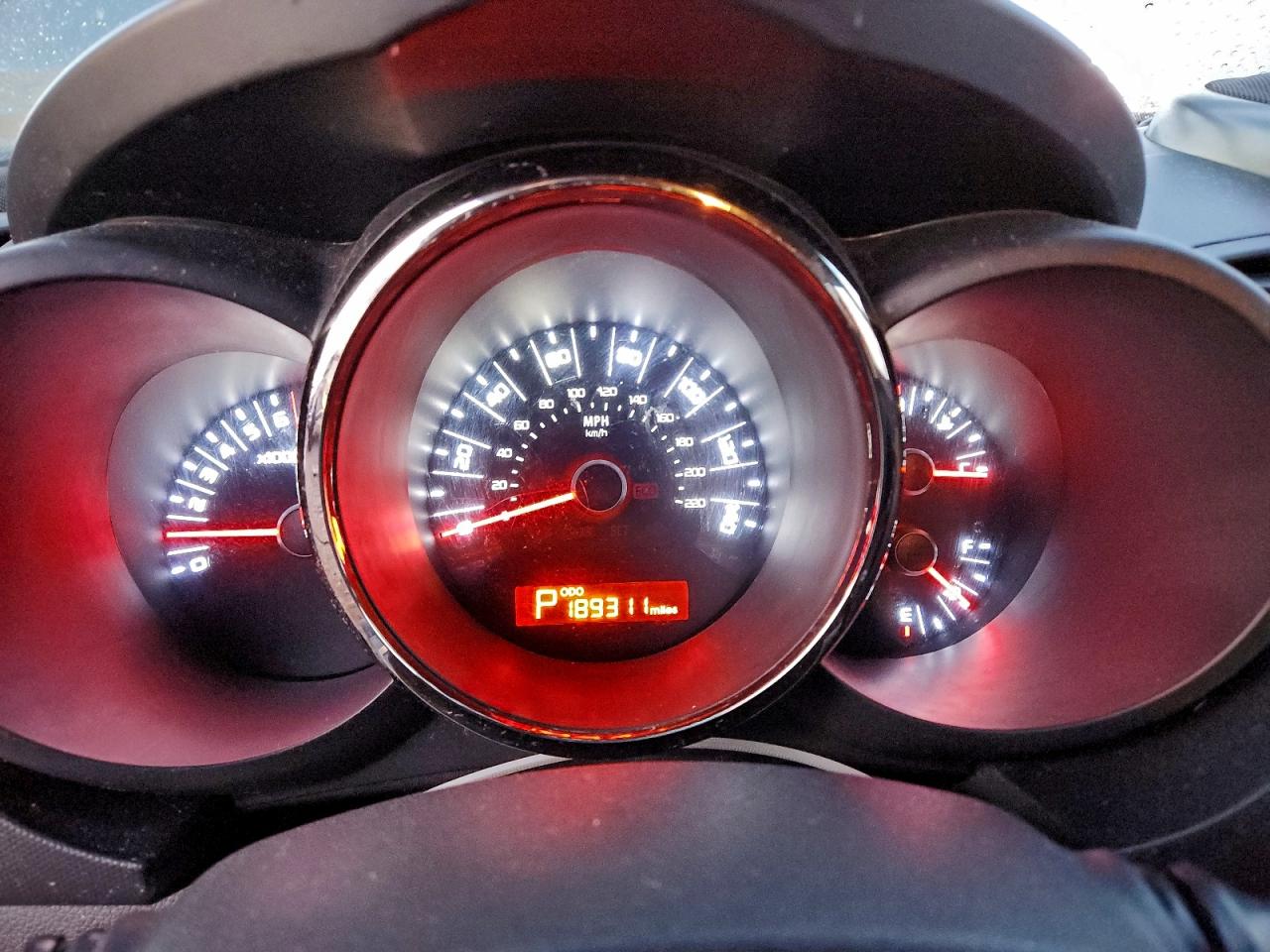 2011 Kia Soul + VIN: KNDJT2A2XB7320072 Lot: 94575745