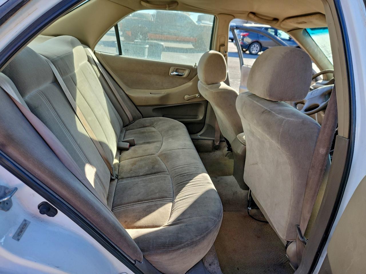 2000 Honda Accord Dx VIN: 1HGCF8648YA153883 Lot: 97964155