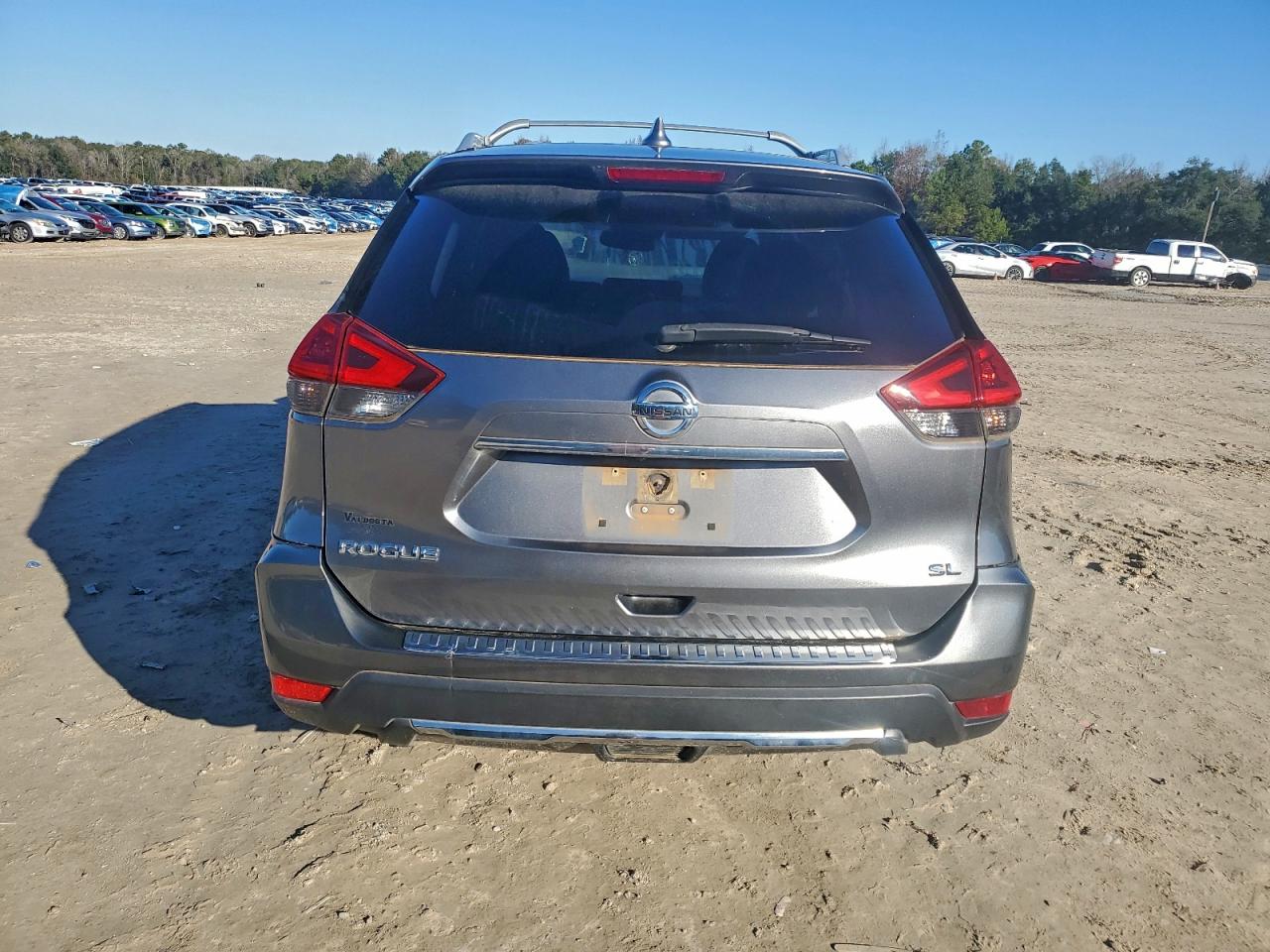 2018 Nissan Rogue S VIN: JN8AT2MT2JW488611 Lot: 94931415