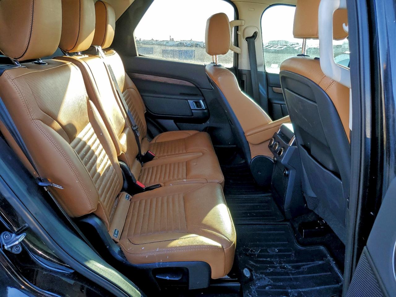 2017 Land Rover Discovery Hse VIN: SALRRBBVXHA024841 Lot: 94938165