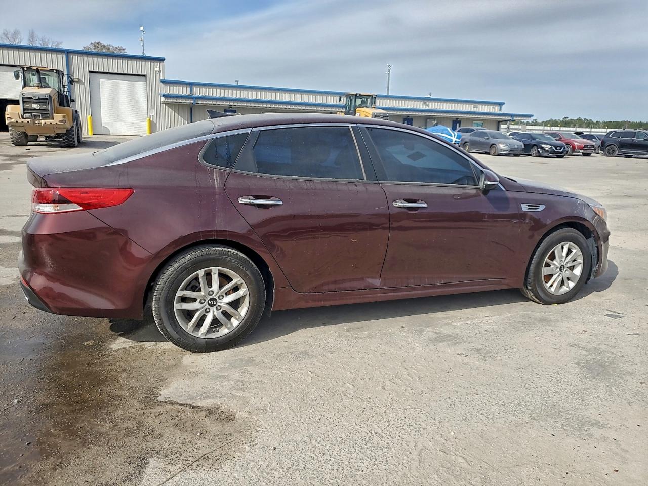2017 Kia Optima Lx VIN: 5XXGT4L34HG156961 Lot: 96943365