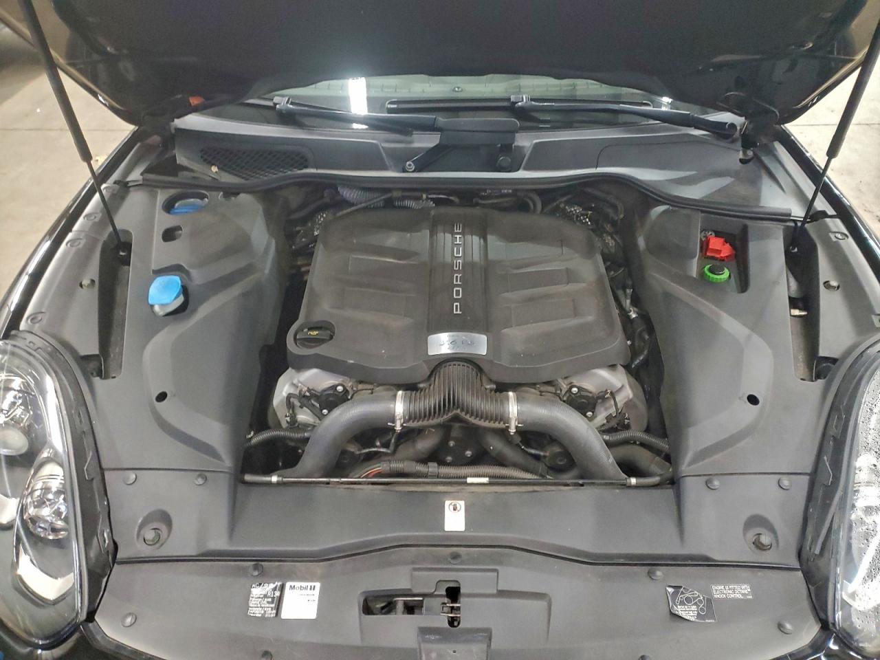 2016 Porsche Cayenne Gts VIN: WP1AD2A20GLA76040 Lot: 94753685