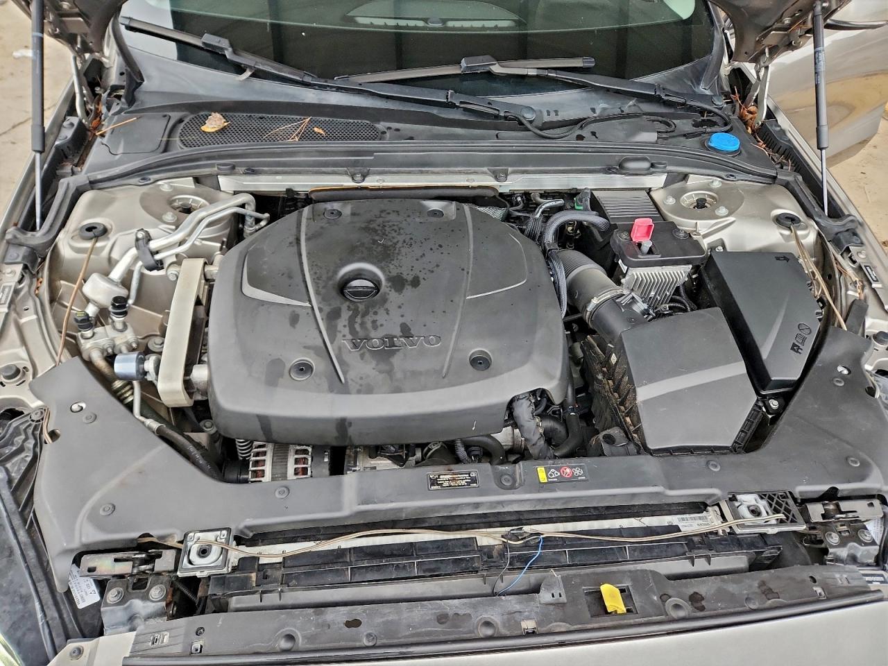 2019 Volvo S60 T5 Momentum VIN: 7JR102FK5KG009510 Lot: 95939405