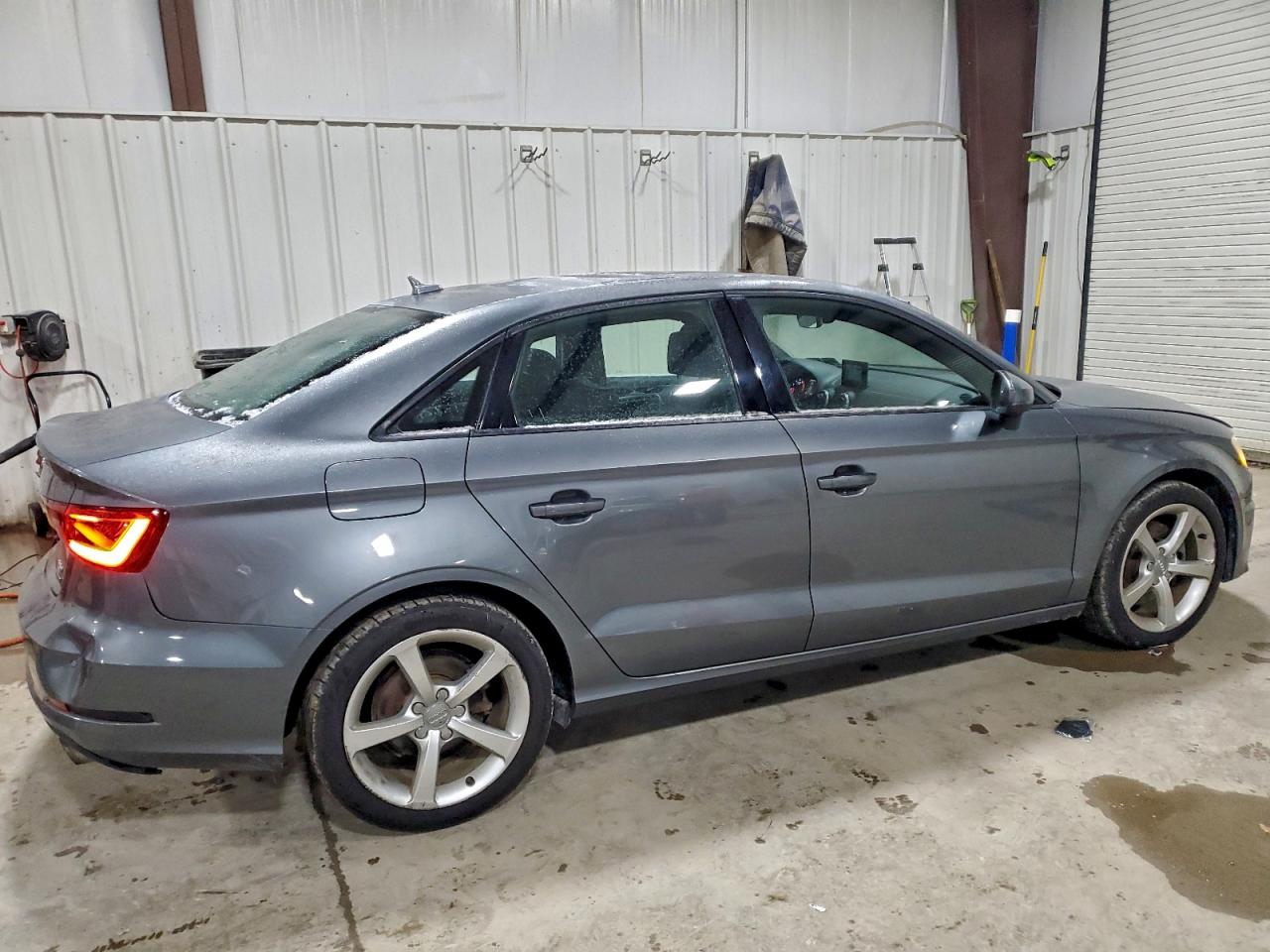 Фото: WAUB8GFF3G1012831