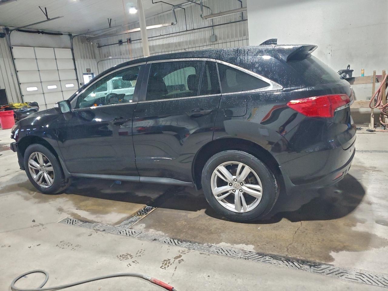 Фото: 5J8TB4H51FL028770