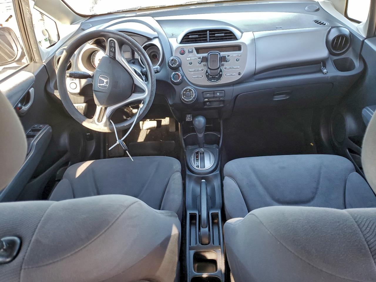 2013 Honda Fit VIN: JHMGE8H37DC050409 Lot: 94924135