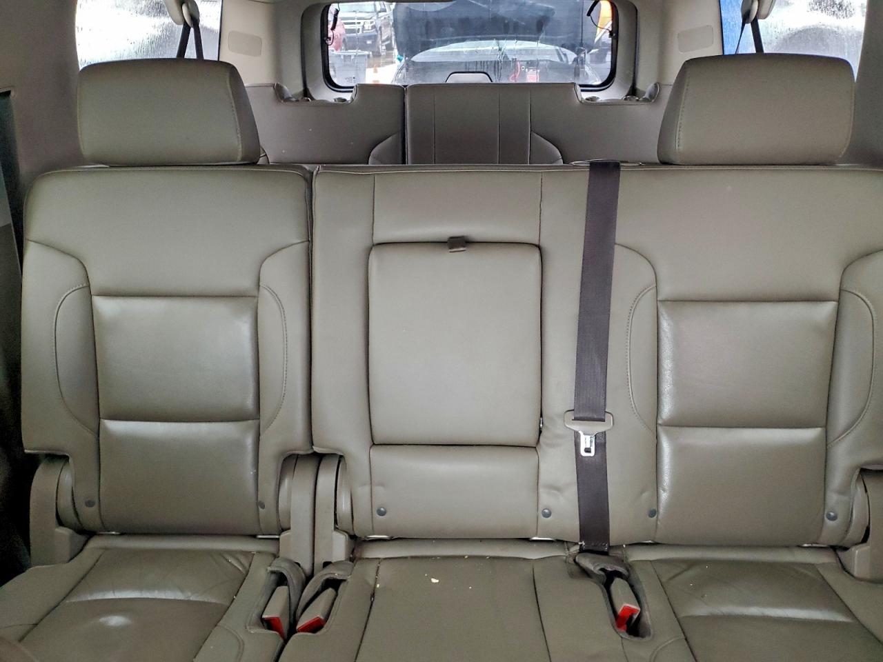 2017 Chevrolet Suburban C1500 Lt VIN: 1GNSCHKC0HR152591 Lot: 94637415