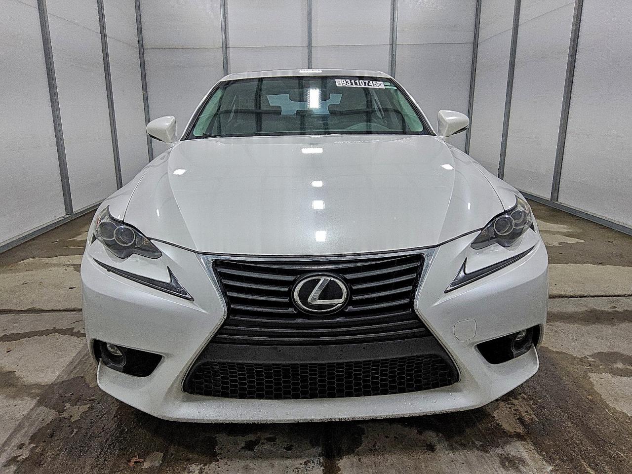 2016 LEXUS IS 300  