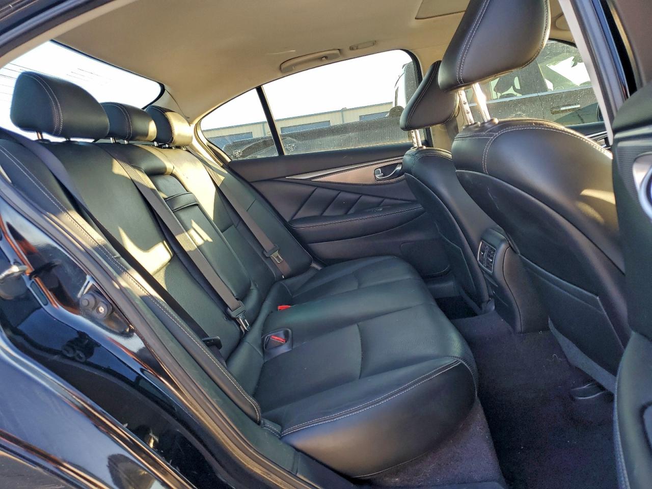 2014 Infiniti Q50 Base VIN: JN1BV7AP5EM688725 Lot: 93992445