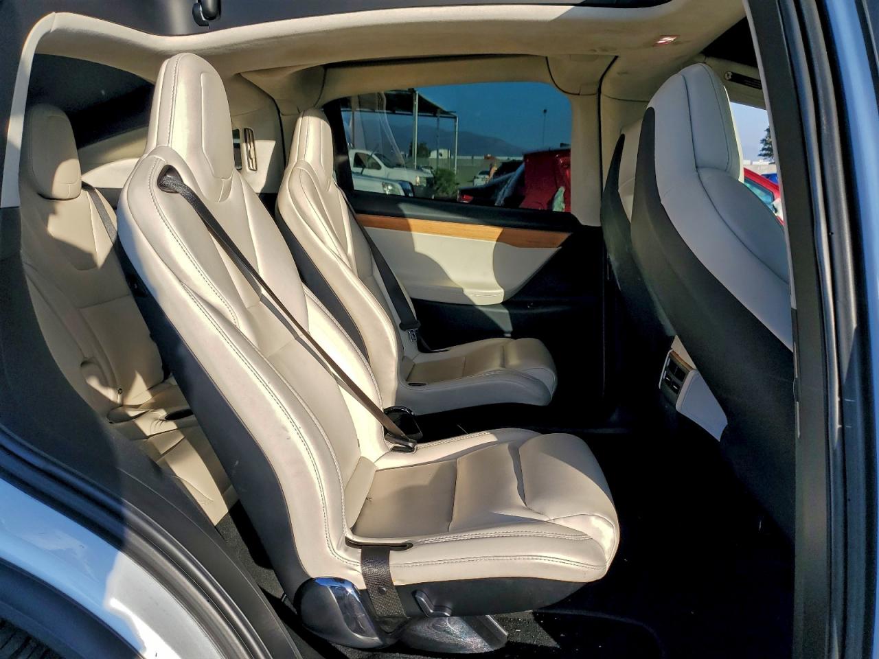 2019 Tesla Model X VIN: 5YJXCBE22KF183031 Lot: 94515015