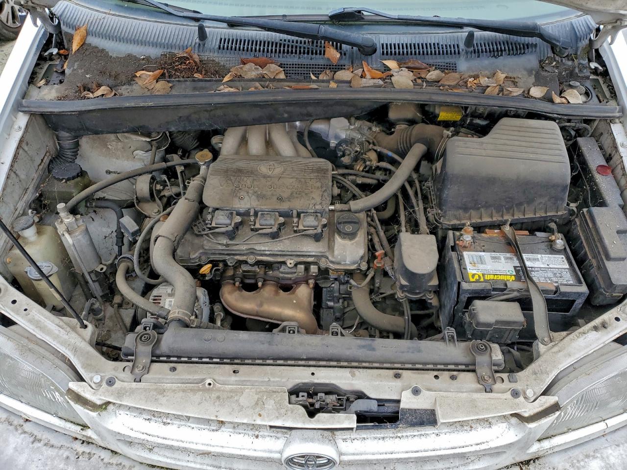 2000 Toyota Sienna Le VIN: 4T3ZF13C7YU243233 Lot: 96838065