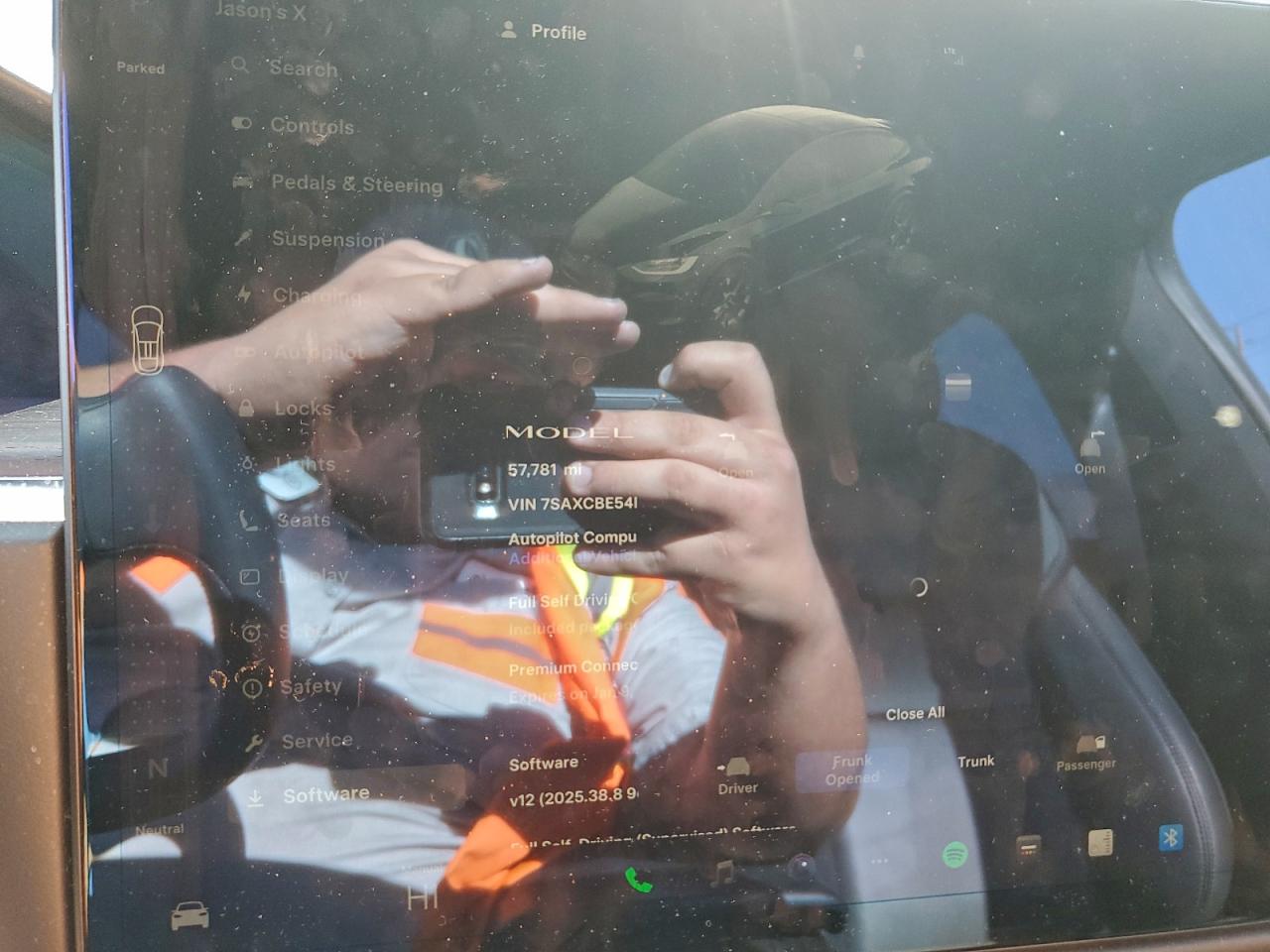 2023 Tesla Model X VIN: 7SAXCBE54PF377841 Lot: 95140895