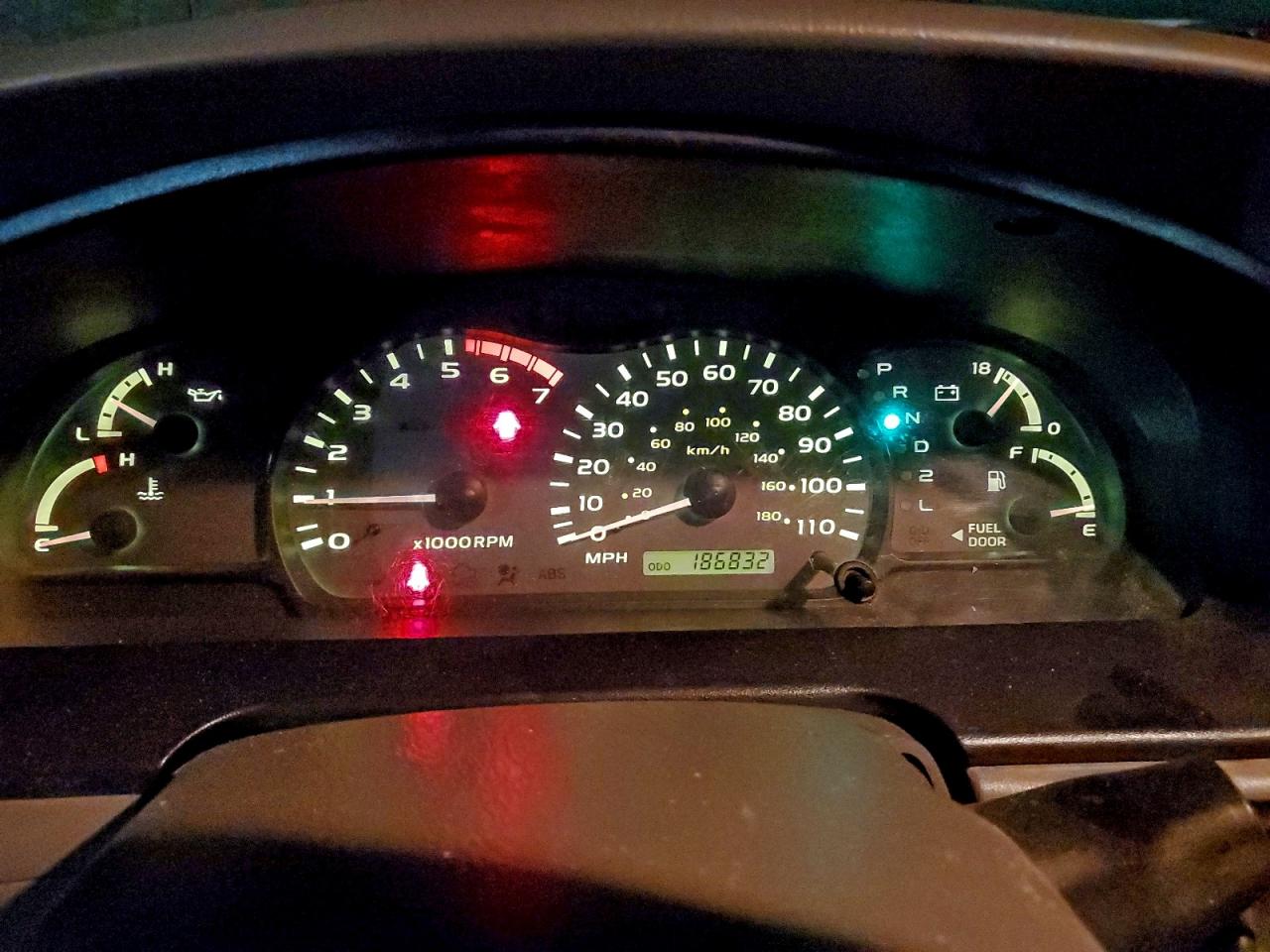 2004 Toyota Sequoia Sr5 VIN: 5TDZT34A74S230995 Lot: 91835425