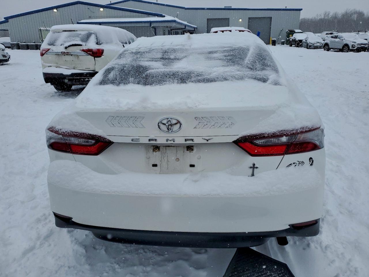 2024 Toyota Camry Le VIN: 4T1C11BK7RU112584 Lot: 94425625