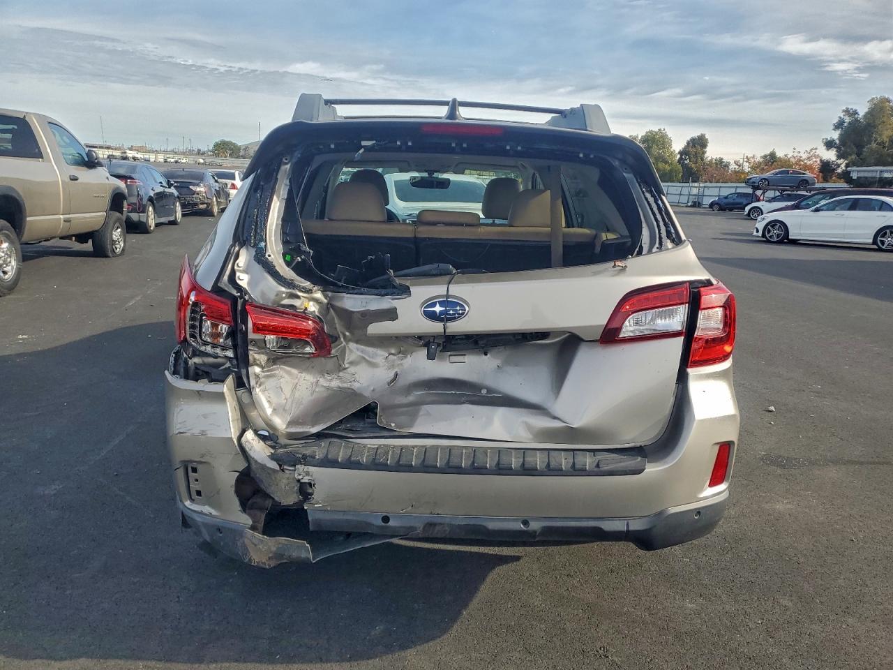 2017 Subaru Outback 2.5I Limited VIN: 4S4BSANC8H3248837 Lot: 94629195