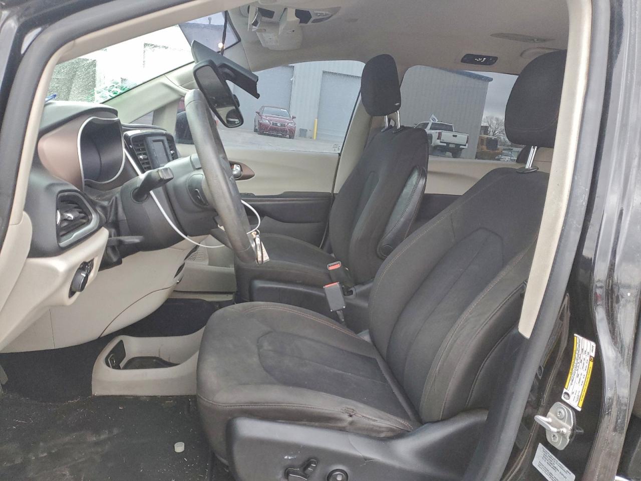 2017 Chrysler Pacifica Lx VIN: 2C4RC1CG5HR522007 Lot: 94540905