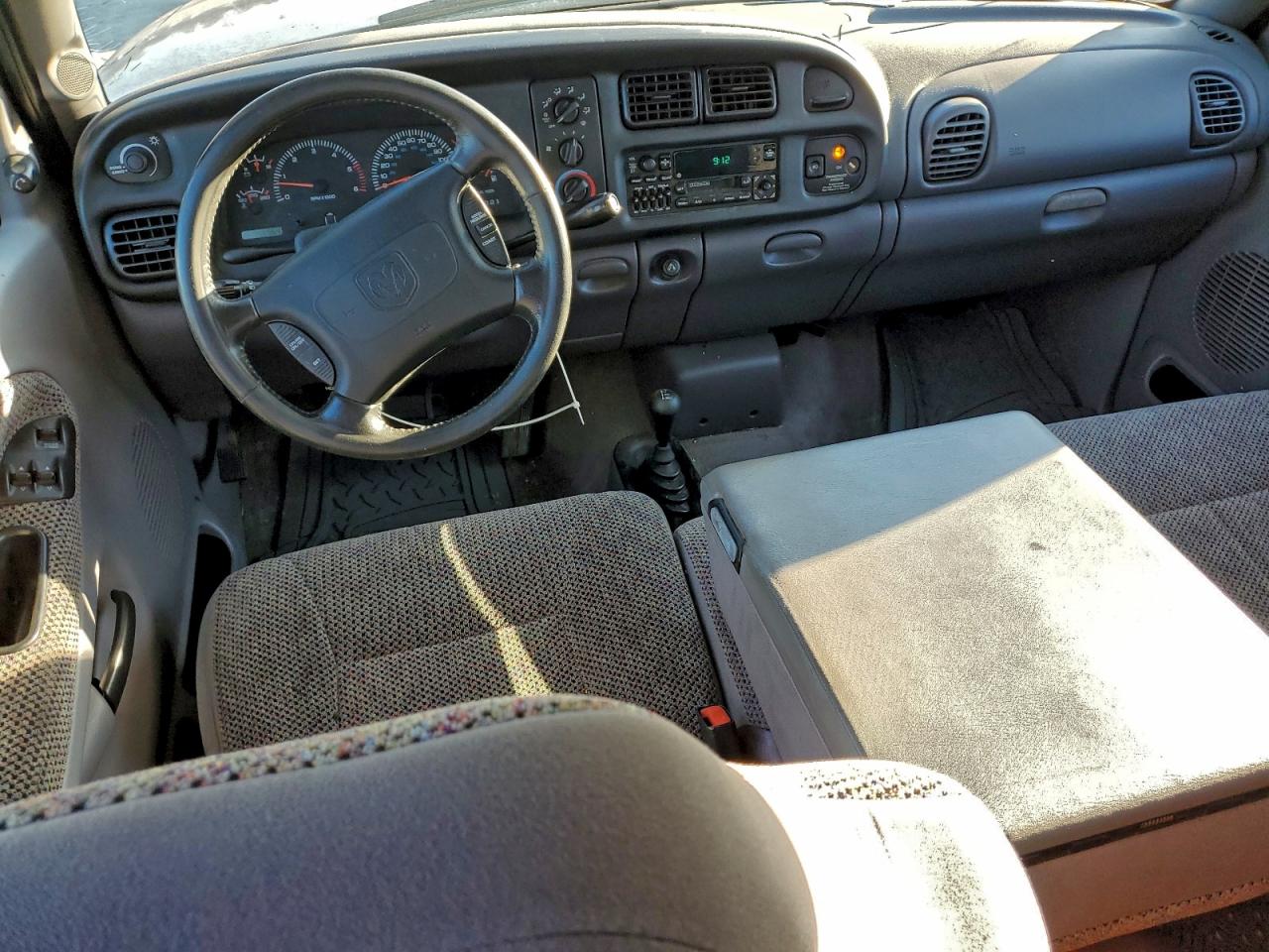 1998 Dodge Ram 1500 VIN: 1B7HF13Y1WJ192251 Lot: 94532865