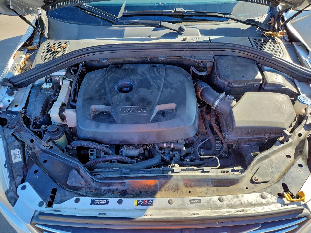 2015 Volvo Xc60 T5 Premier VIN: YV440MDK3F2740026 Lot: 95887595