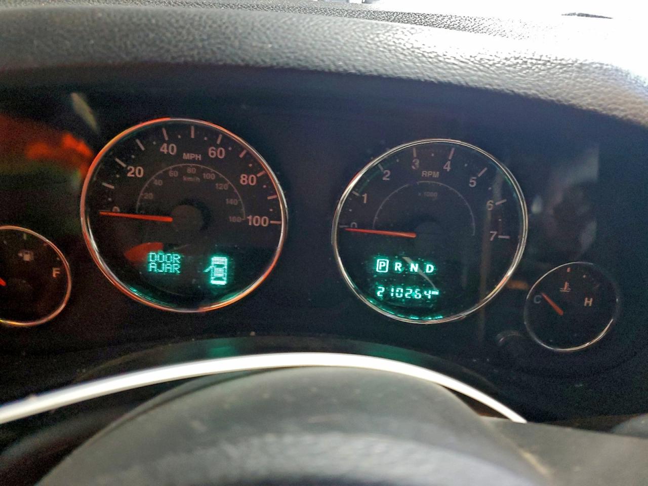 2017 Jeep Wrangler Unlimited Sport VIN: 1C4BJWDG8HL657302 Lot: 94910845