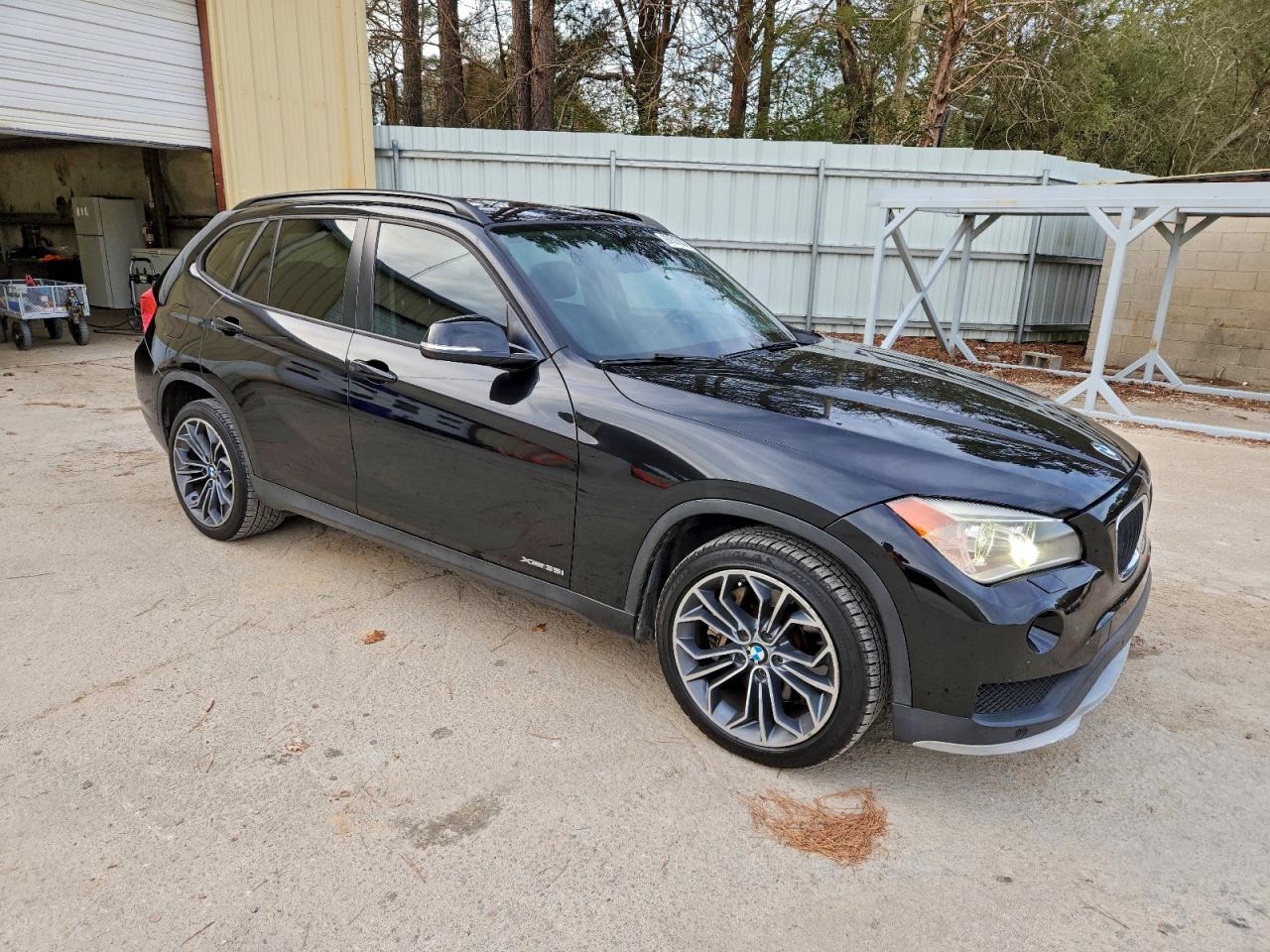 2015 BMW X1 xDrive35I VIN: WBAVM5C50FVV93527 Lot: 97813575
