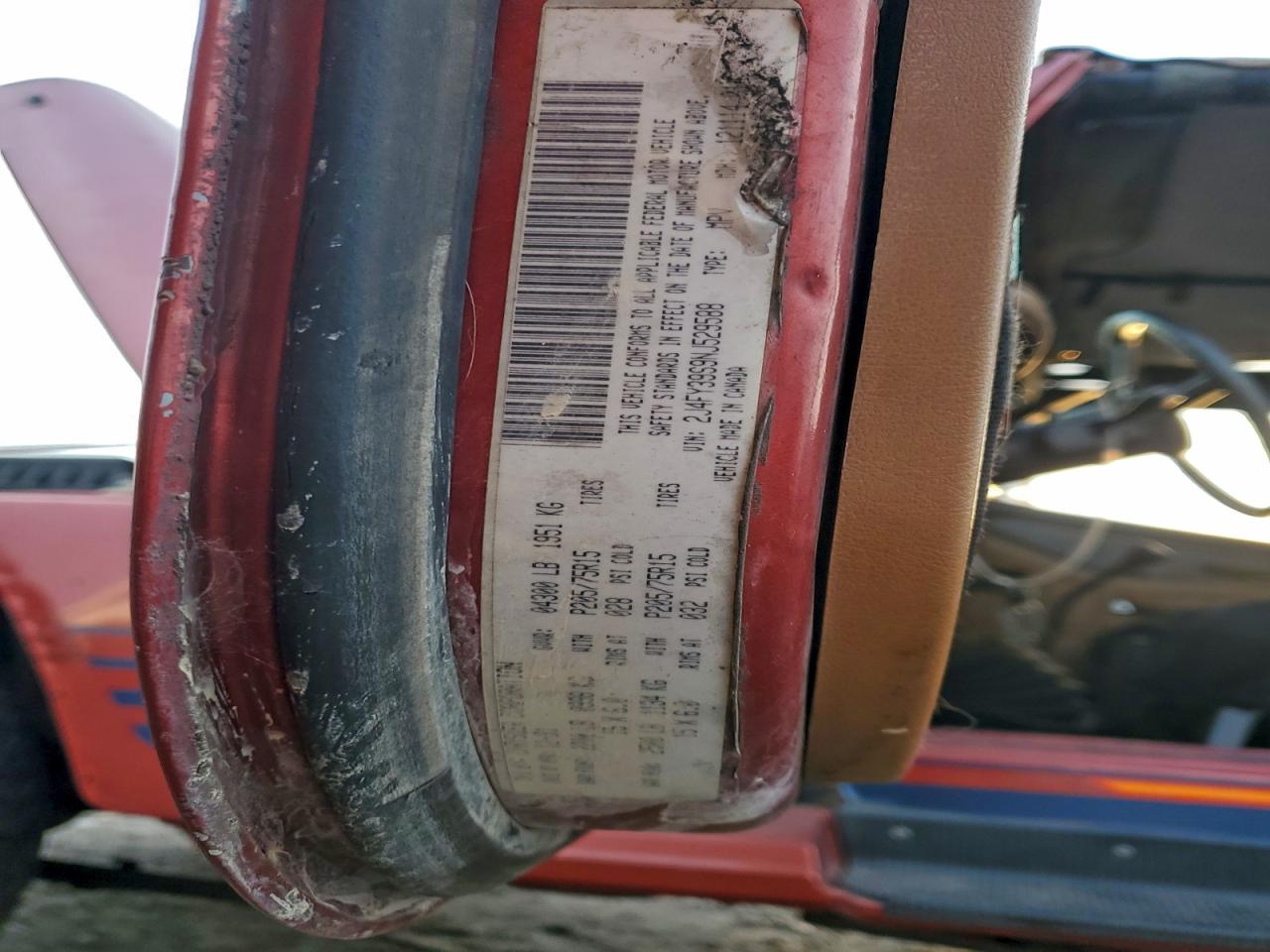 1992 Jeep Wrangler / Yj Islander VIN: 2J4FY39S9NJ529588 Lot: 95899645