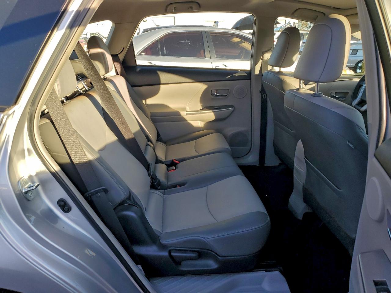 2016 Toyota Prius V VIN: JTDZN3EU9GJ045111 Lot: 94727615