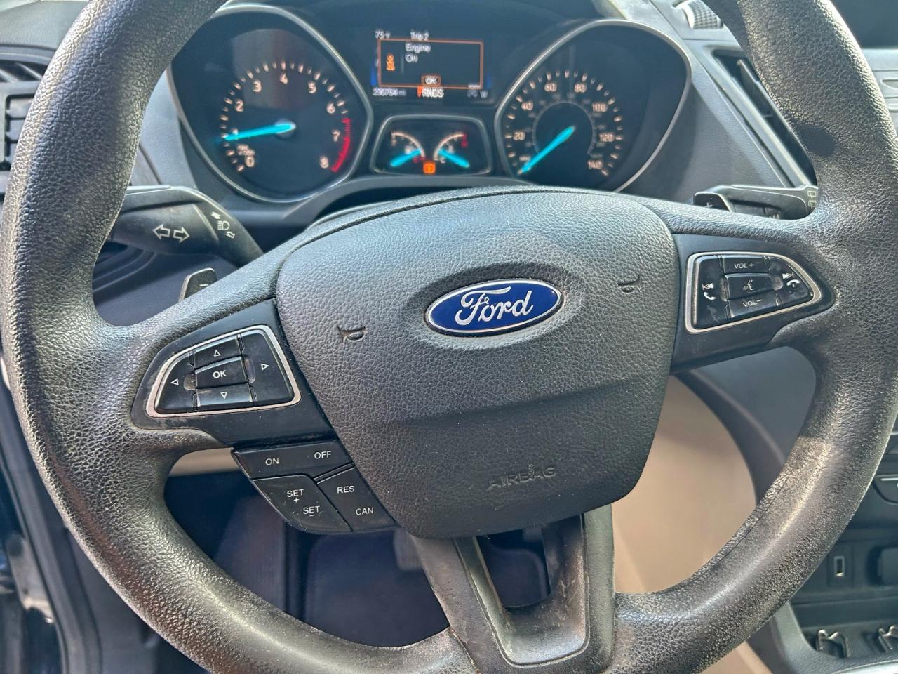 2017 Ford Escape Se VIN: 1FMCU9G92HUE86529 Lot: 97823395