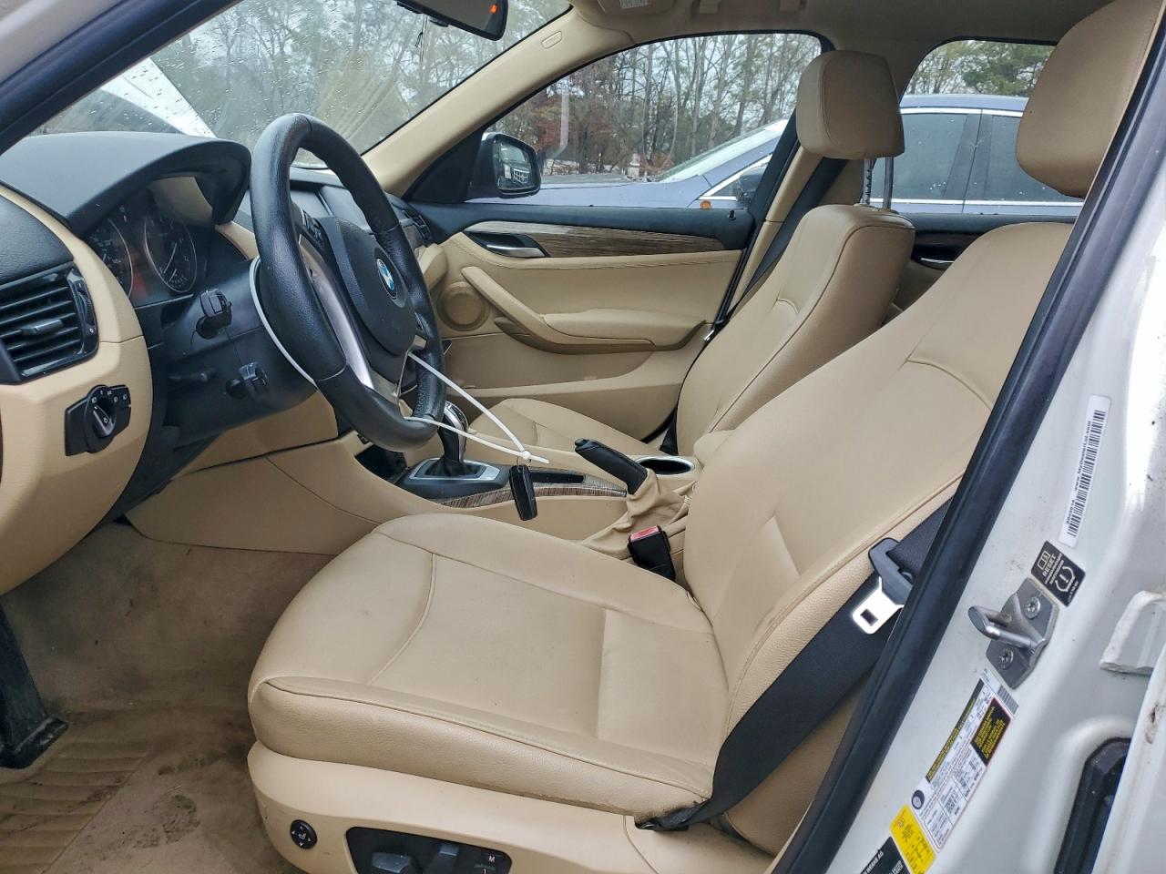 2013 BMW X1 xDrive28I VIN: WBAVL1C54DVR85466 Lot: 95450735