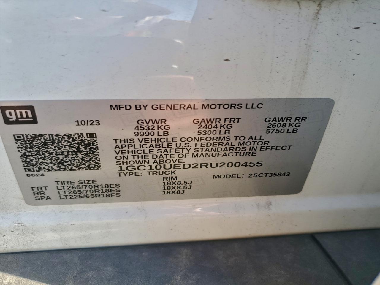 2024 Chevrolet Silverado VIN: 1GC10UED2RU200455 Lot: 94372865