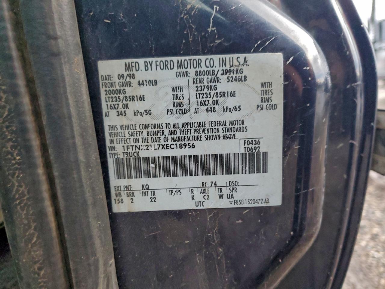 1999 Ford F250 Flatbed Truck VIN: 1FTNX21L7XEC18956 Lot: 96013095