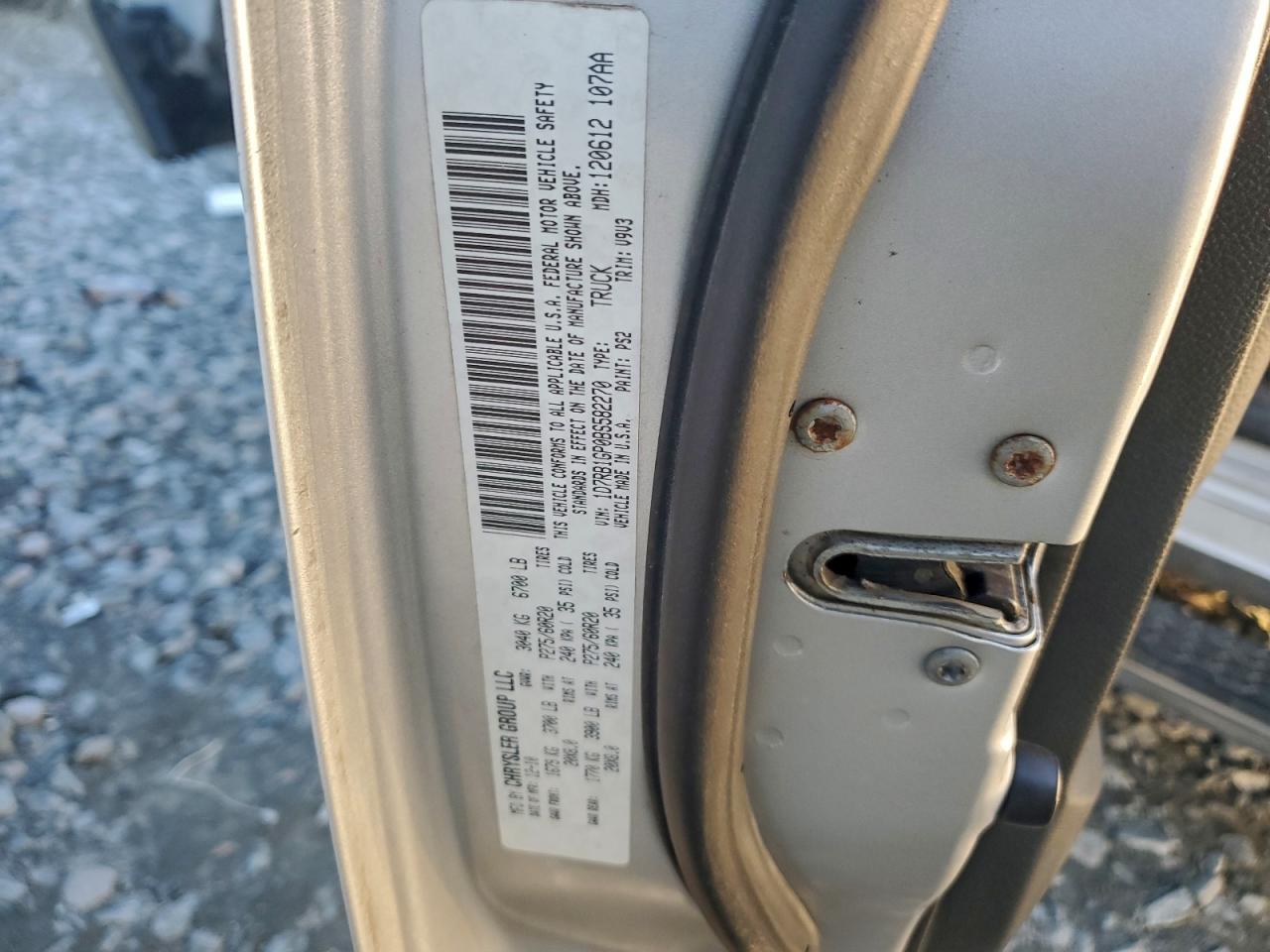 2011 Dodge Ram 1500 VIN: 1D7RB1GP0BS582270 Lot: 96037695