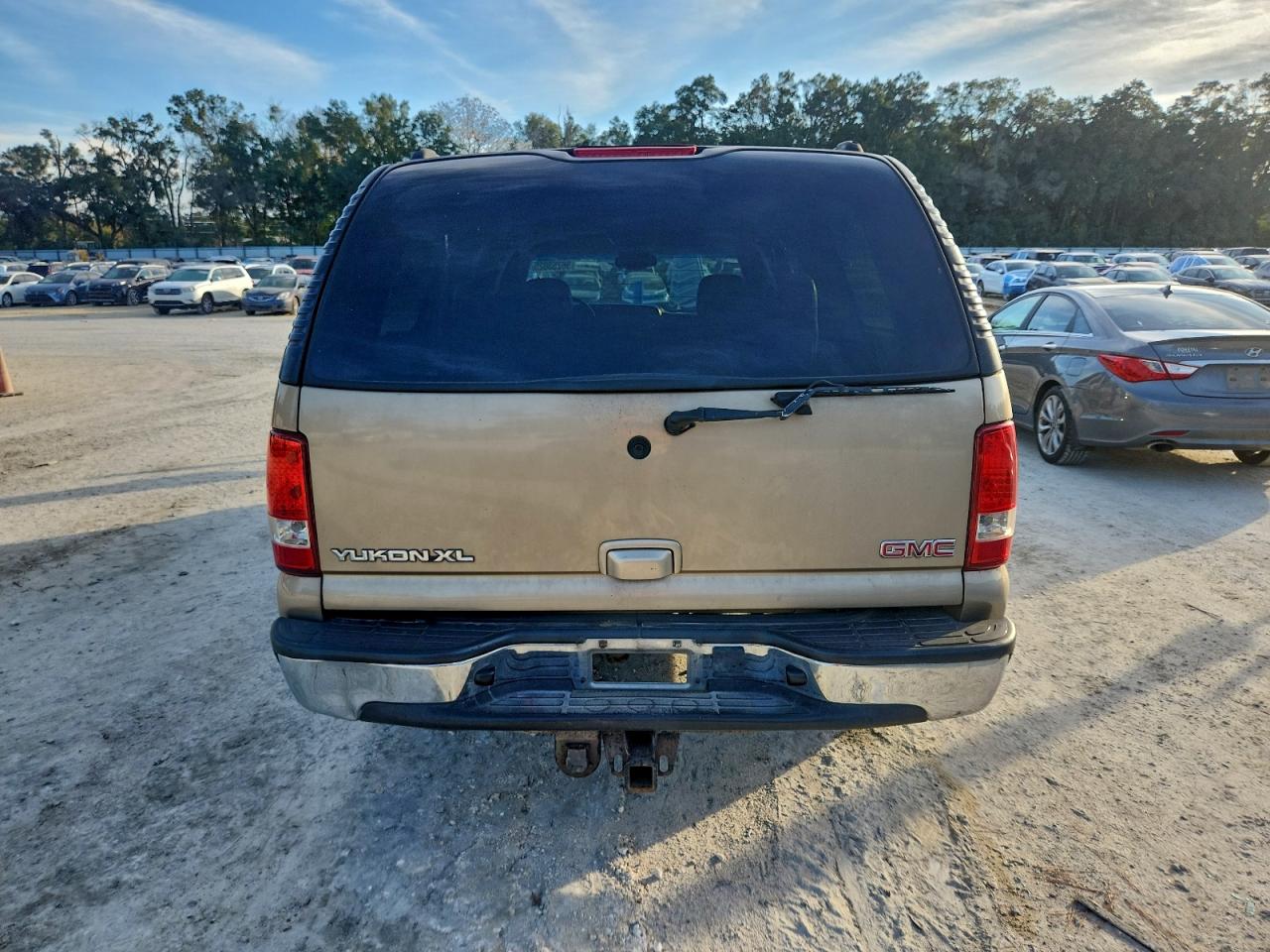 2005 GMC Yukon Xl K1500 VIN: 1GKFK16Z15J166064 Lot: 96253025