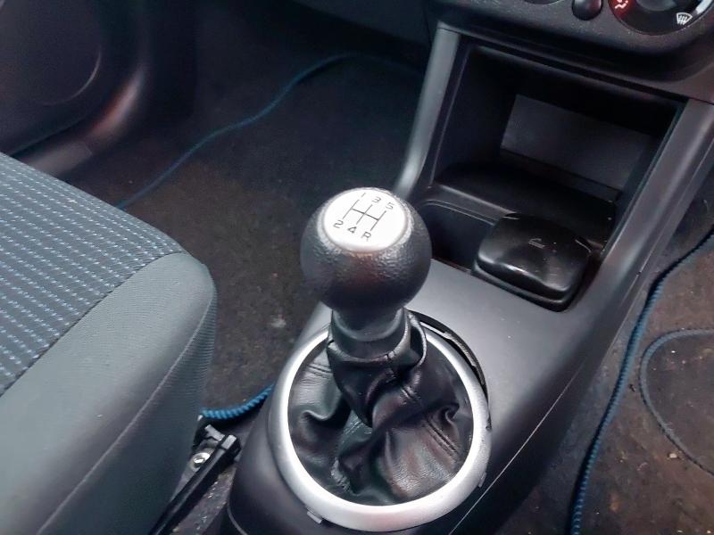 2009 SUZUKI SWIFT 1.3 GL 3DR