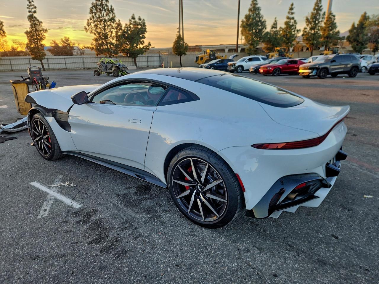 2019 Aston Martin Vantage VIN: SCFSMGAW0KGN01121 Lot: 95529645