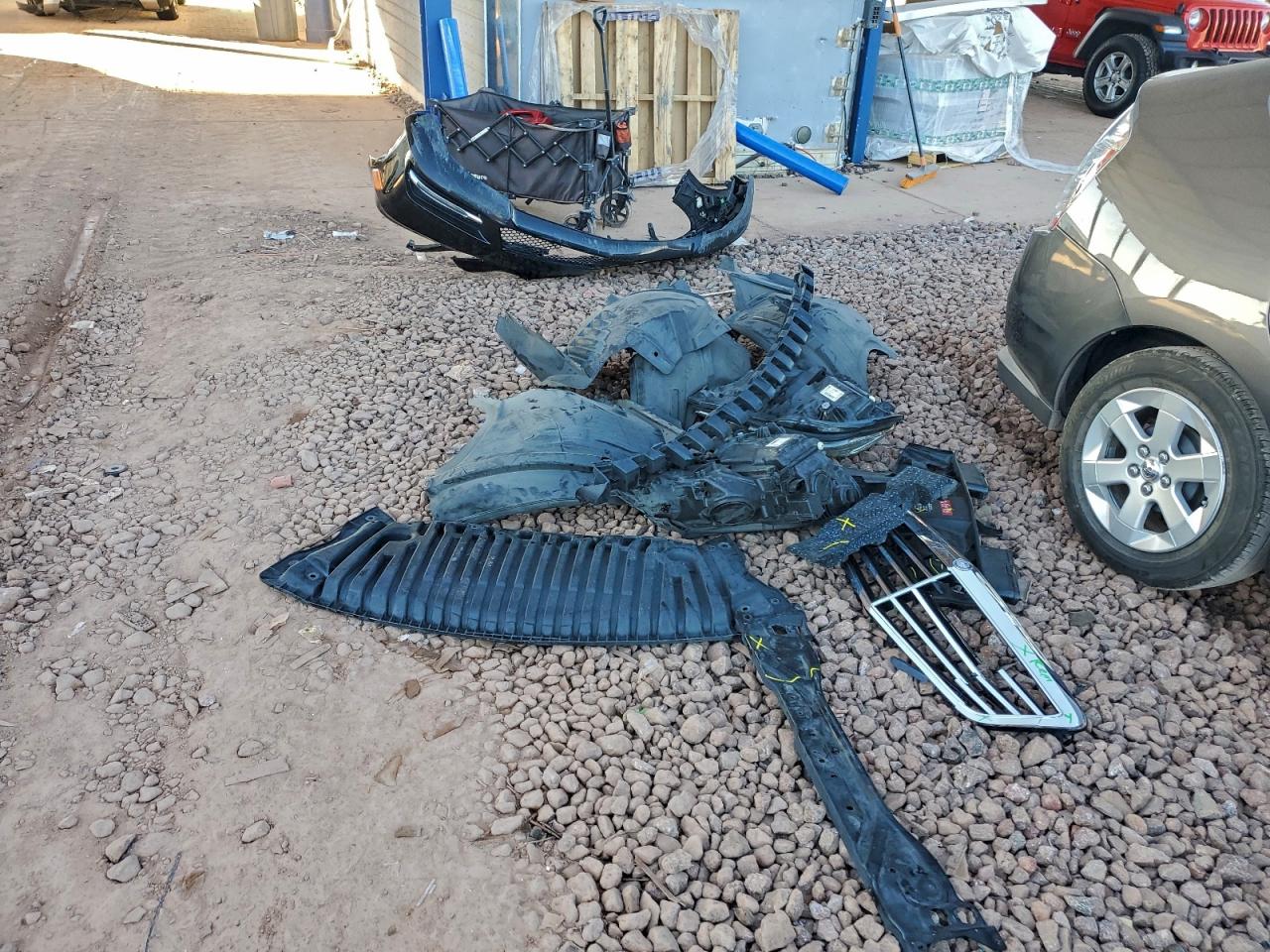 2013 Mercedes-Benz E 350 VIN: WDDHF5KB1DA717672 Lot: 95784735