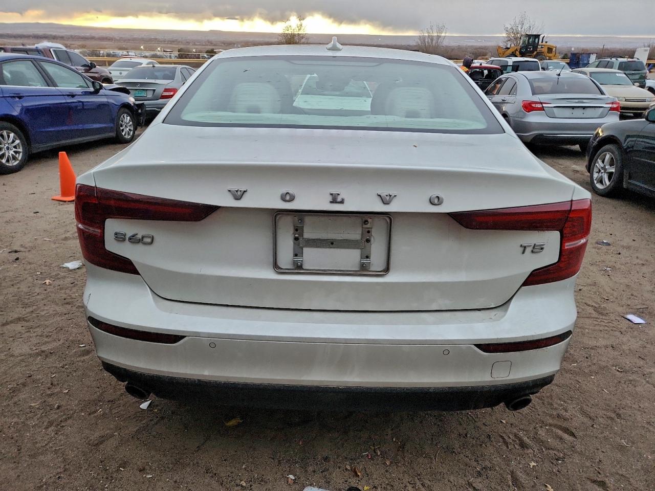 2020 Volvo S60 T5 Momentum VIN: 7JR102FK3LG066922 Lot: 95462525