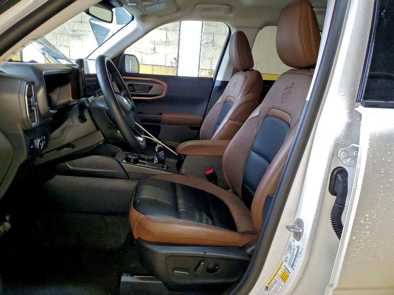 2025 Ford Bronco Sport Outer Banks VIN: 3FMCR9CN1SRE56103 Lot: 96457565