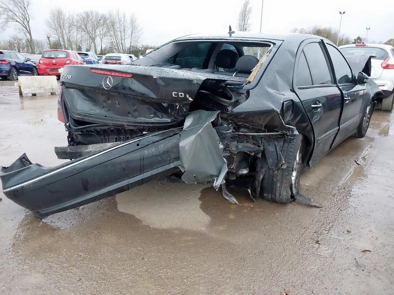 2009 MERCEDES-BENZ E CLASS E220 CDI AVANTGARDE 4DR TIP AUTO