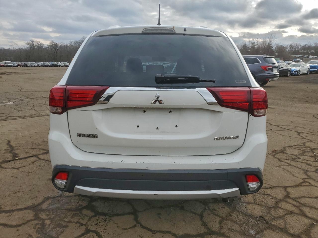 2016 Mitsubishi Outlander Se VIN: JA4AZ3A32GZ031237 Lot: 96259525