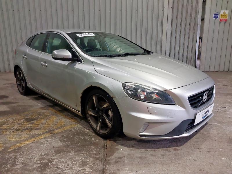 2014 VOLVO V40 D2 R DESIGN 5DR