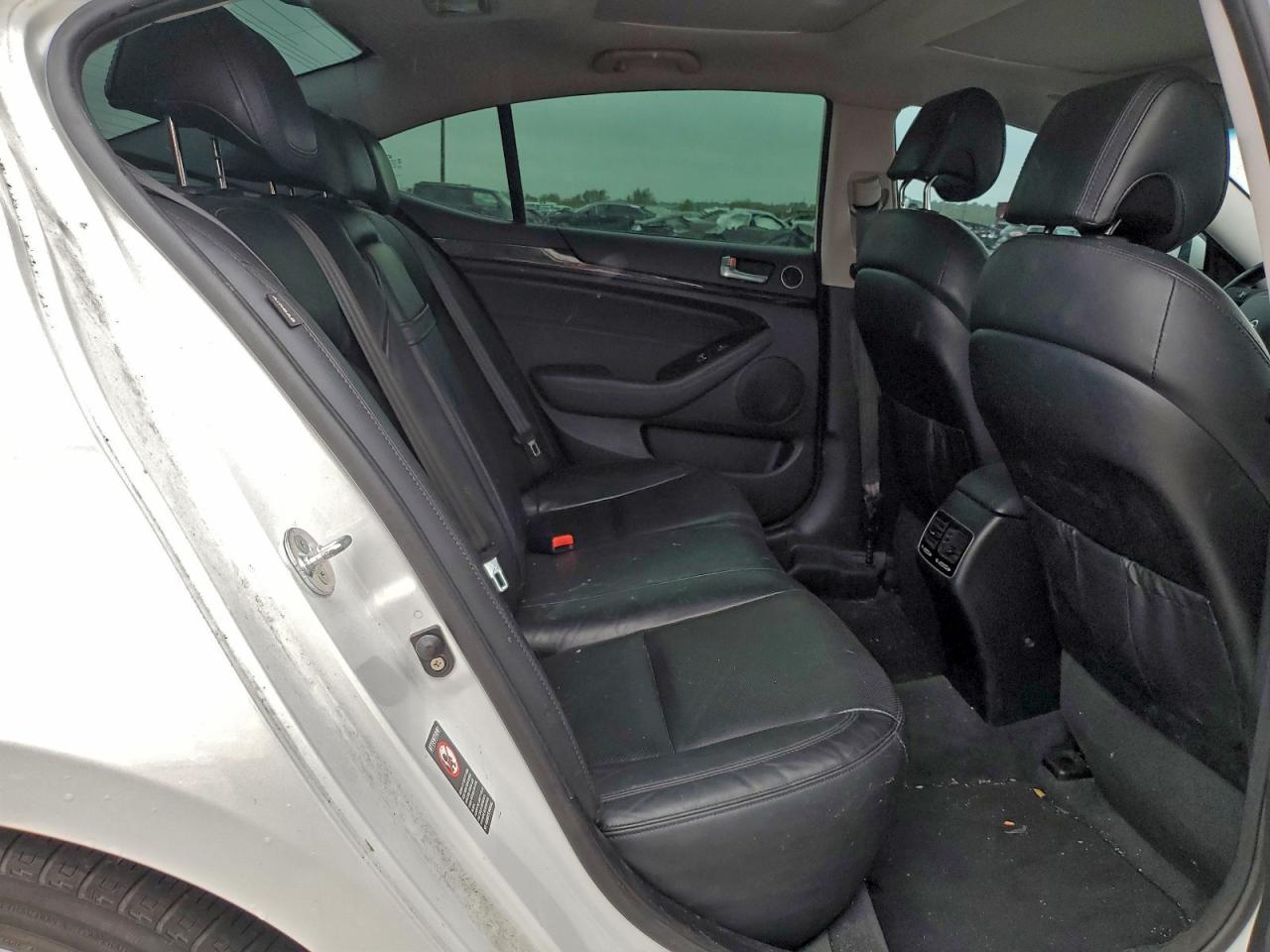 2016 Kia Cadenza Luxury VIN: KNALN4D77G5211283 Lot: 94581425