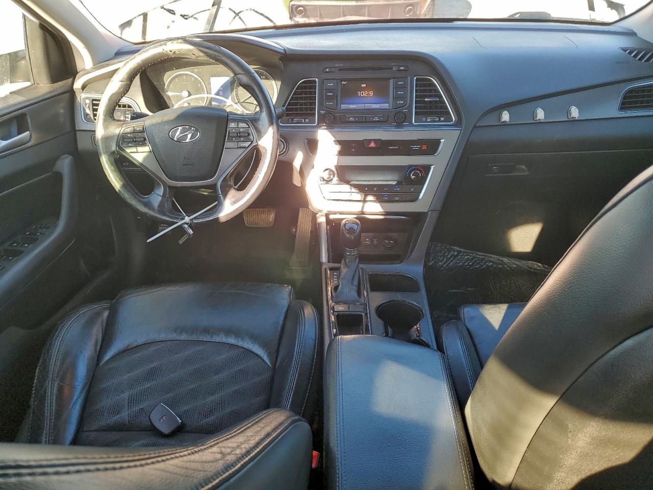 2015 Hyundai Sonata Sport VIN: 5NPE34AF4FH051097 Lot: 96927675