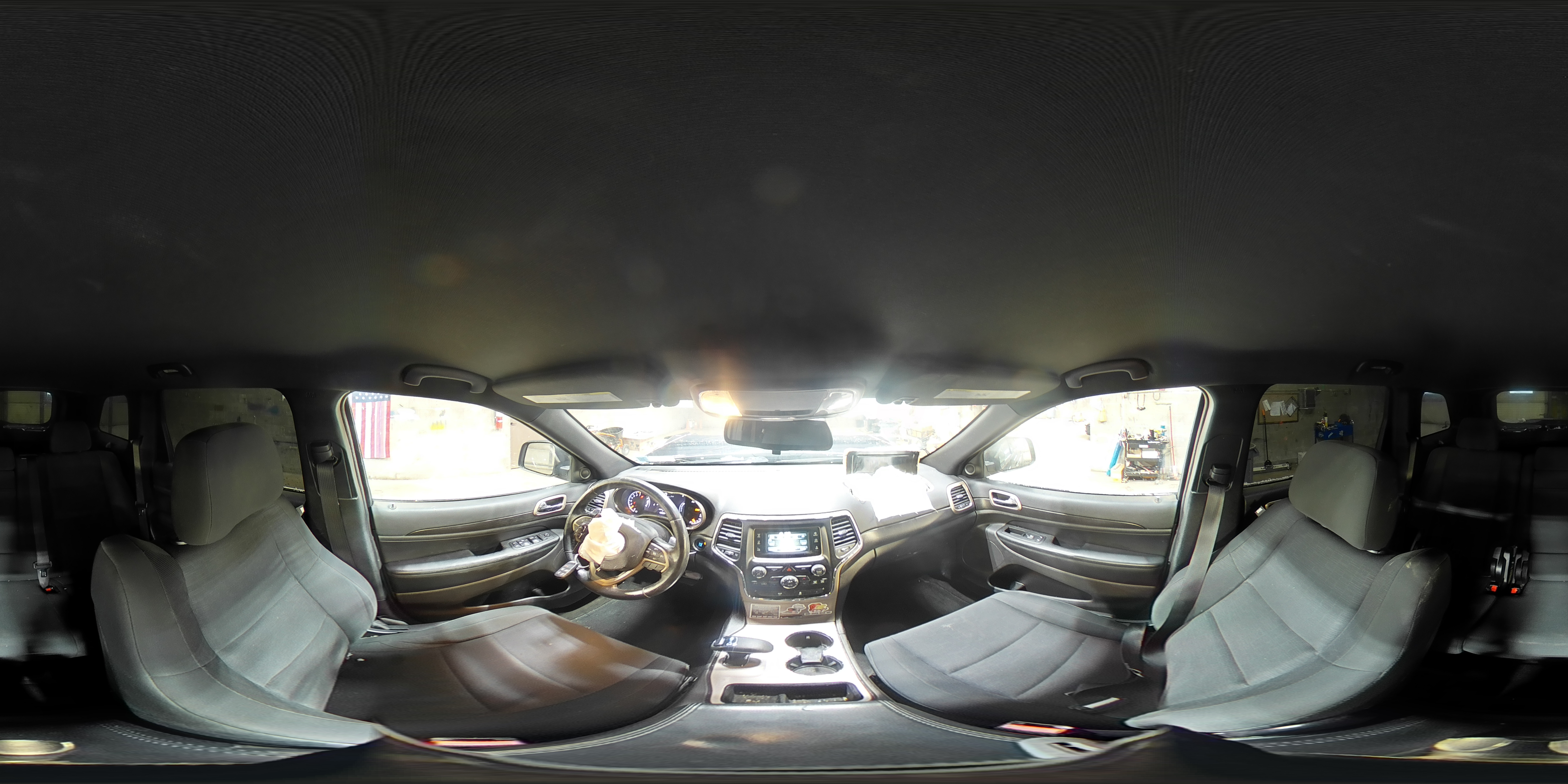 2015 Jeep Grand Cherokee Laredo VIN: 1C4RJFAGXFC924245 Lot: 95292185