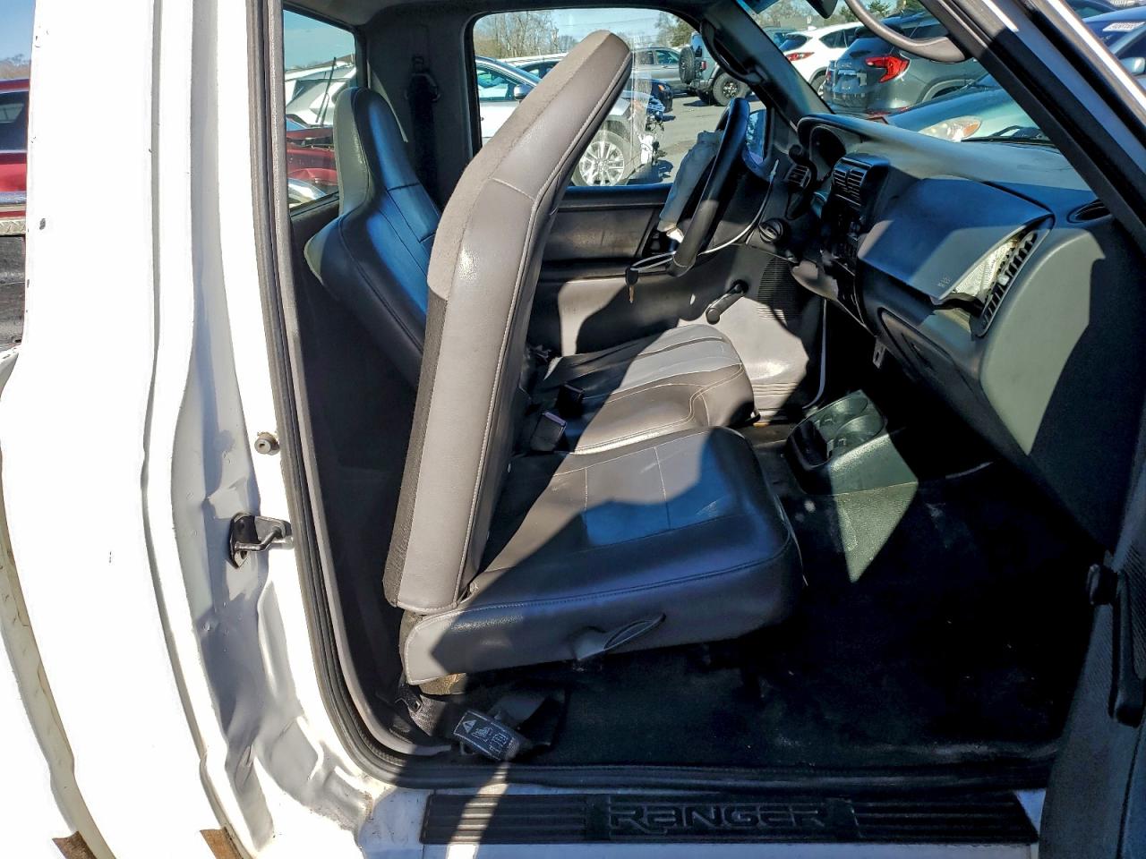 2003 Ford Ranger VIN: 1FTYR10D43TA44037 Lot: 95321105